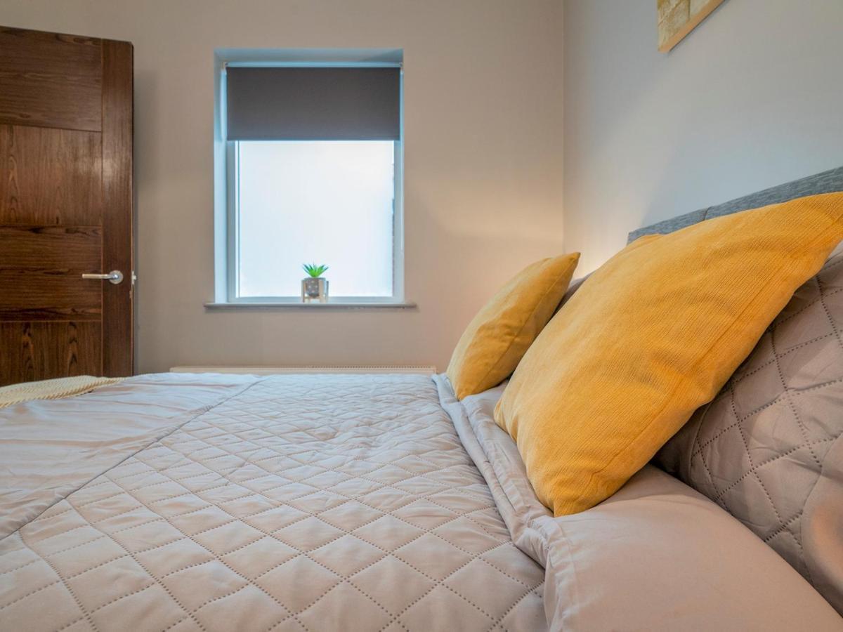 Pass The Keys Lovely 1Br Apt In No 1 Location With Top Amenities Белфаст Екстериор снимка